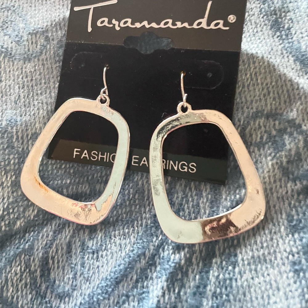 Fantasy earrings, for all occasions, lightweight